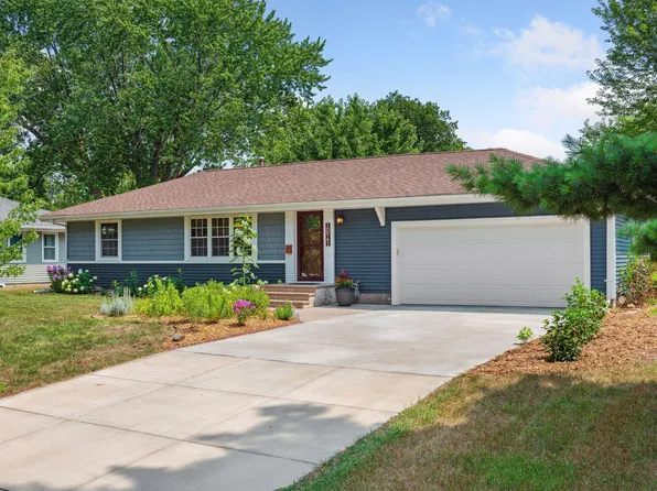 10941 Abbott Ave S, Bloomington, MN 55431