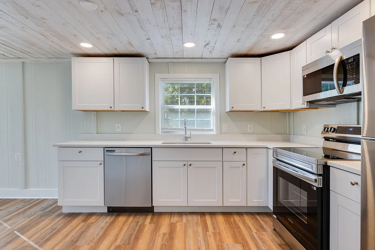 Building Photo - 1205 Periwinkle Way #1