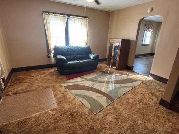 1917 Kane St, La Crosse, WI 54603