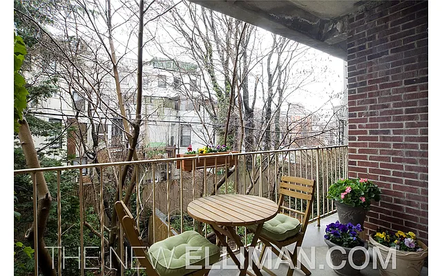 Sold by Douglas Elliman | media 12