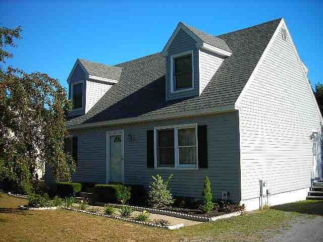 1st image of 3 Newington Ave