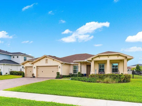 962 Castaway Ct, Loxahatchee, FL 33470