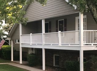 1918 W Brookhaven Cir, Dalton, GA 30720