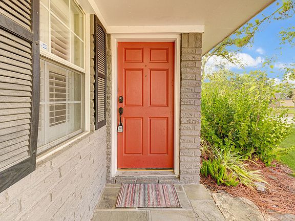 5th image of 5014 Briarbend Dr