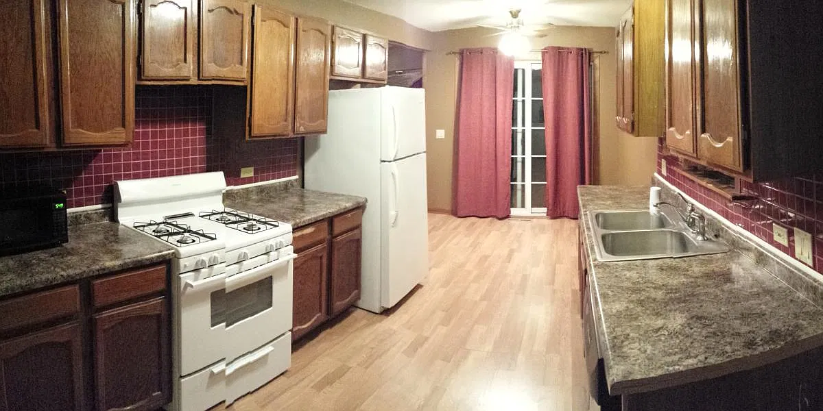 3 bed, 1270 sqft, $2,350 — Photo 4