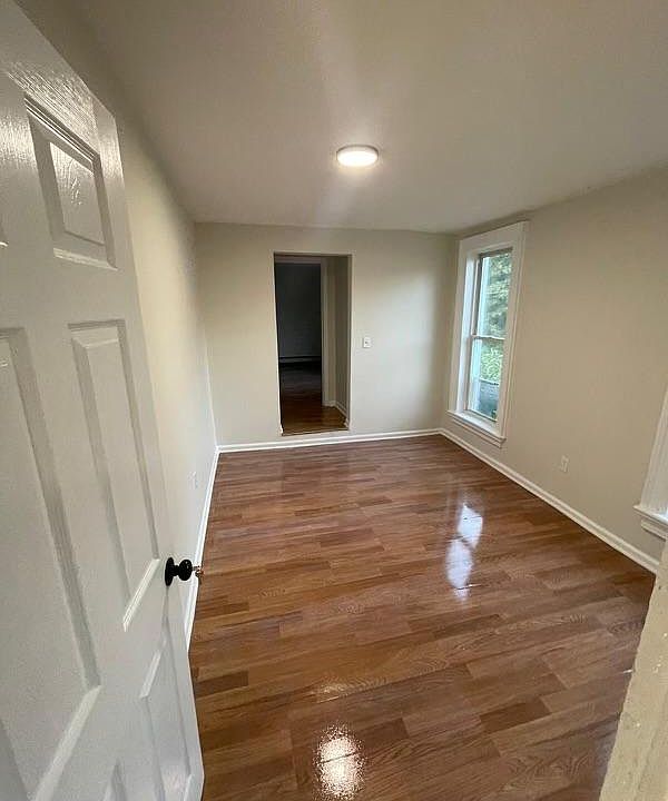 1st image of 716-720 California Ave #1