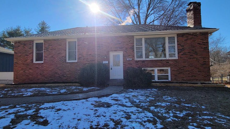 1st image of 8701 E 89th St