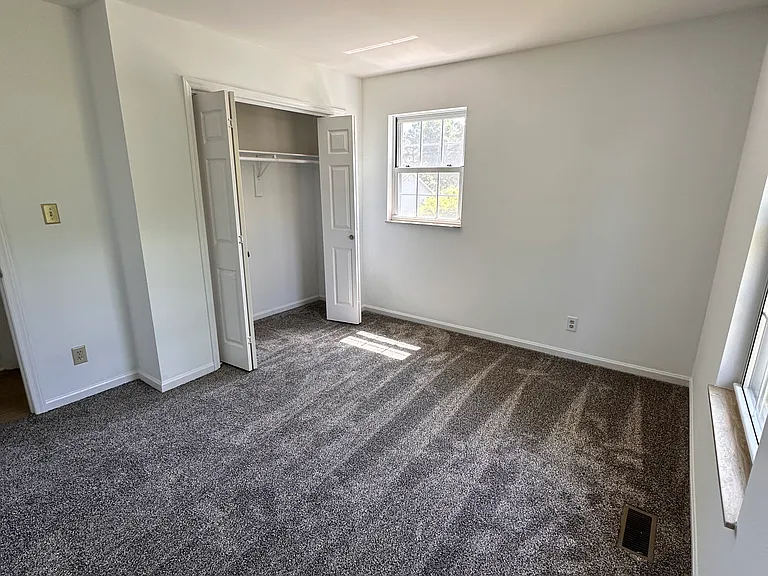 4 Payton Ct — Photo 4