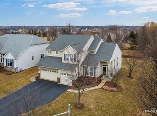 2817 Bauer Rd, North Aurora, IL 60542