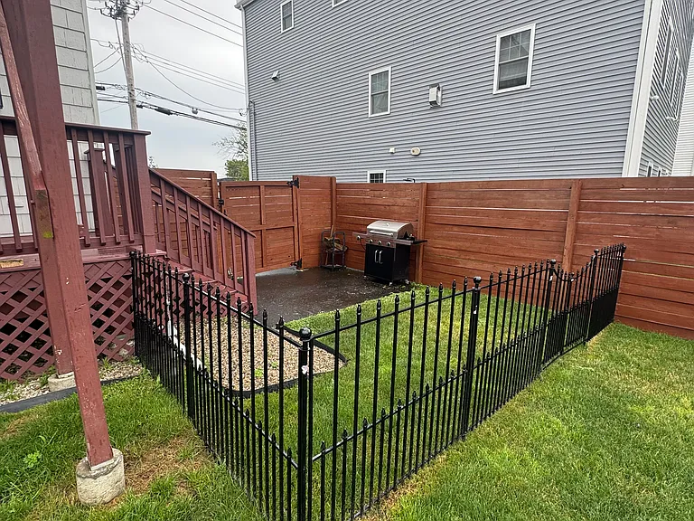 118 Kings Hwy #1 — Photo 28