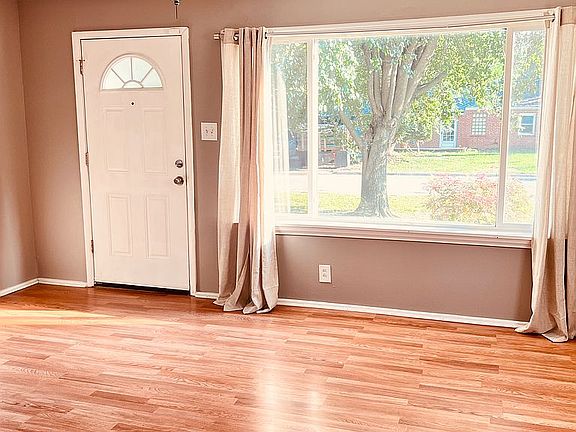 4th image of 11255 Saint Damian Dr