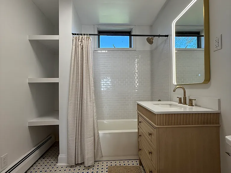 232 Riverside Dr — Photo 15