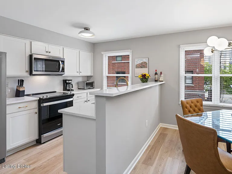 638 S 2nd St #1 — Photo 19