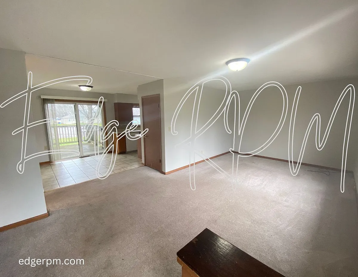 Building Photo - 1702 Hammond Ave