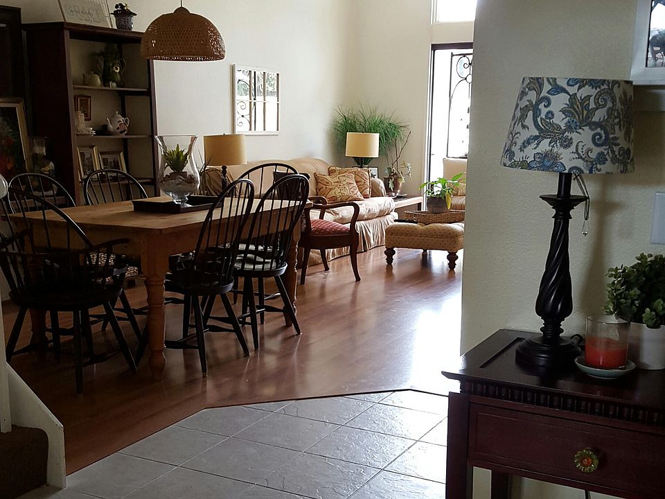 1st image of 258 Mariposa Dr