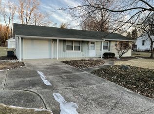 1402 Mayfield Rd, Fort Wayne, IN 46825
