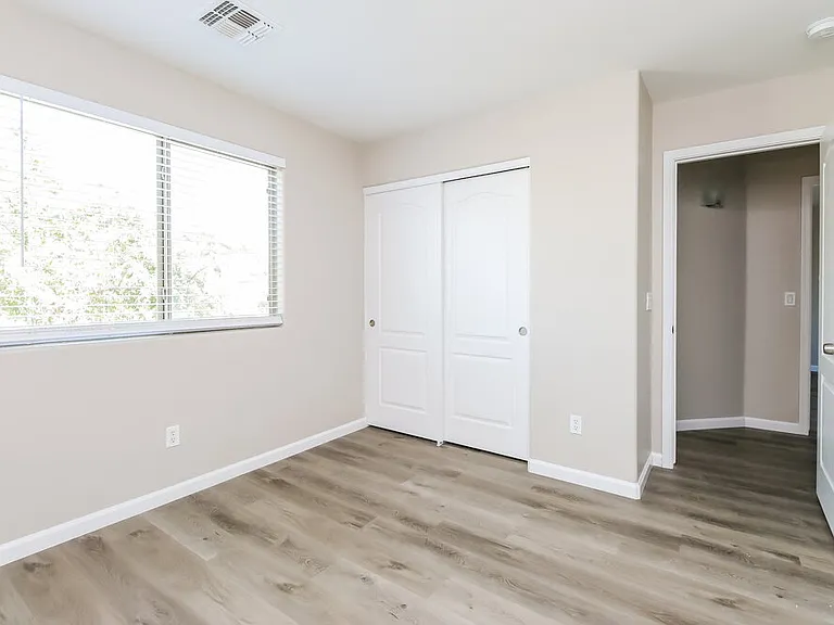 37766 N Sandy Dr — Photo 16