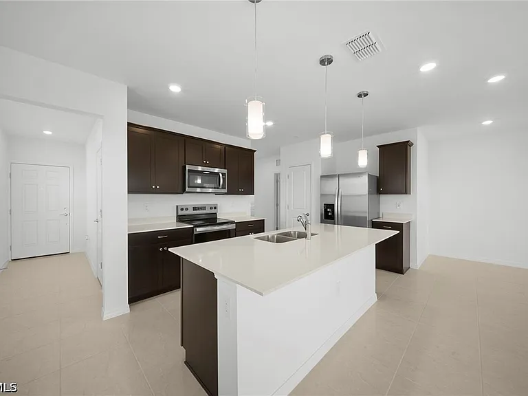 270 Silent Lake Dr — Photo 4