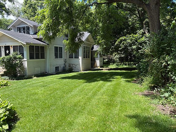 3rd image of 240 Hill Ave