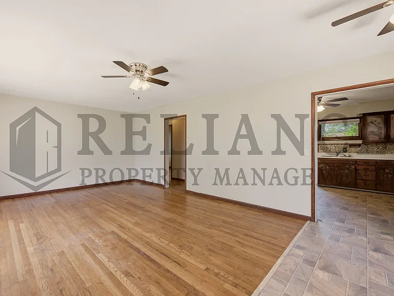 4853 S Madison Ave — Photo 14