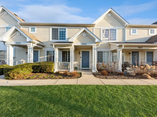 39117 N Aberdeen Ln, Beach Park, IL 60083