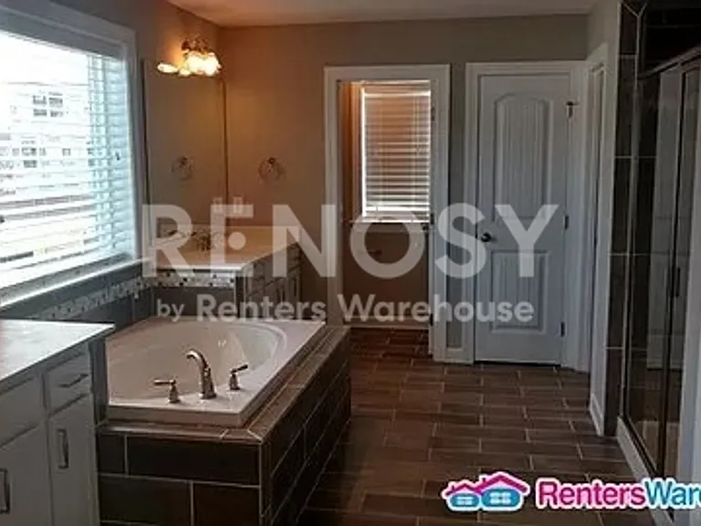 2020 Ginseng Ln — Photo 11