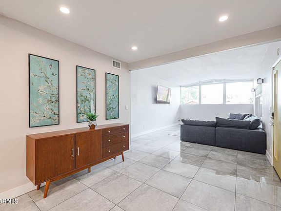 3rd image of 4101 E Palm Ln #1