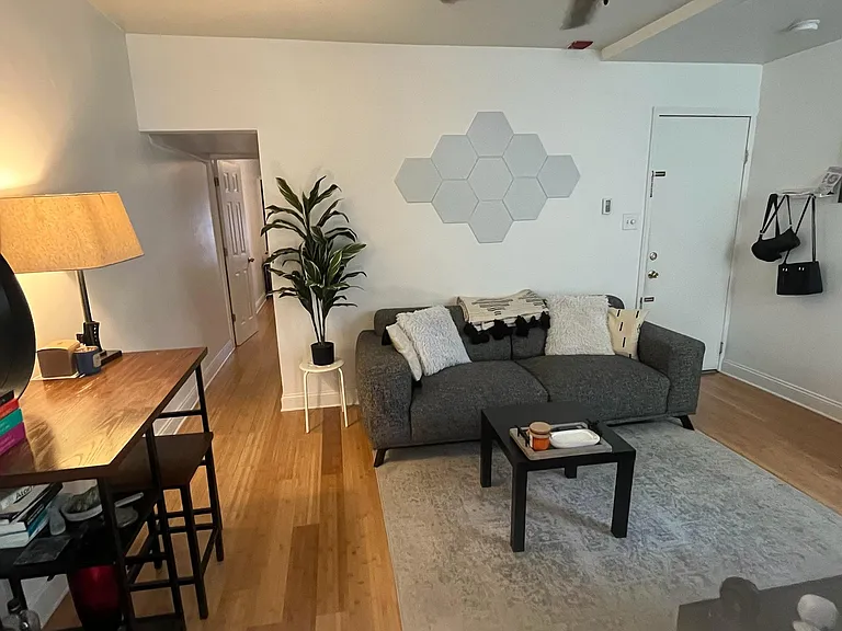 1352 E Palmer St #2 — Photo 7