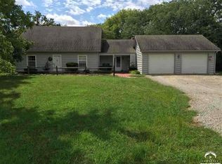 843 E 1000th Rd, Lawrence, KS 66047