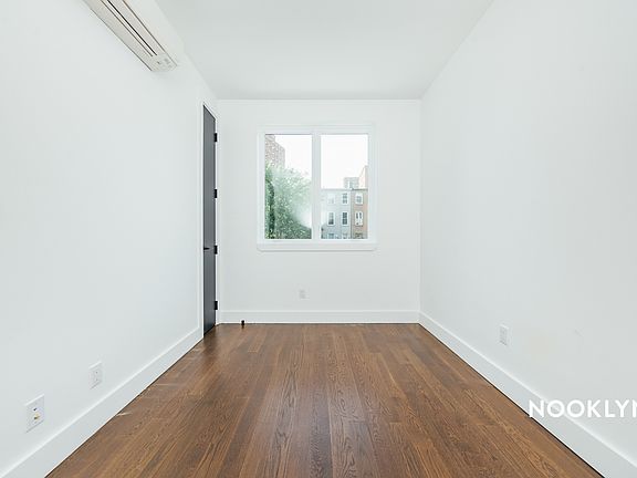 5th image of 117 Clifton Pl #2G
