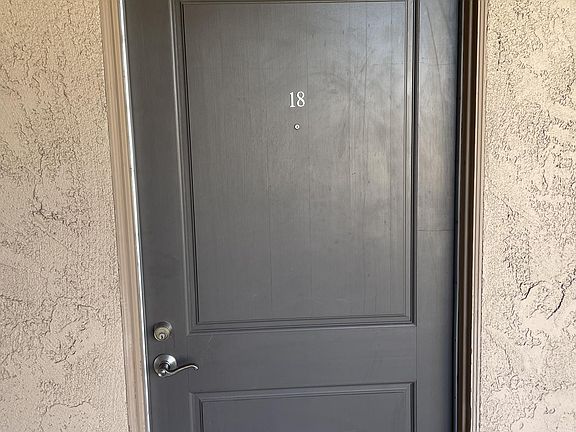 2nd image of 4108 Tujunga Ave APT 18