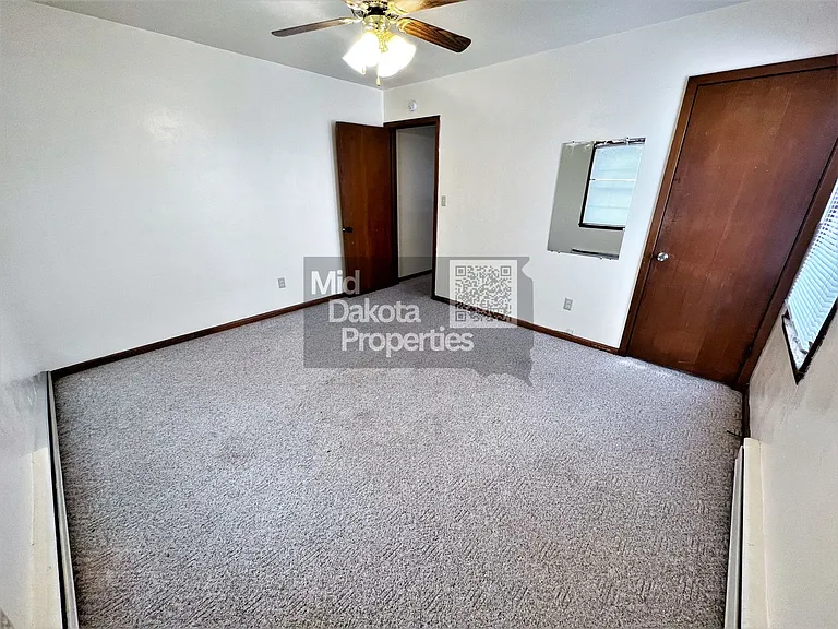 614 E 11th Ave — Photo 8