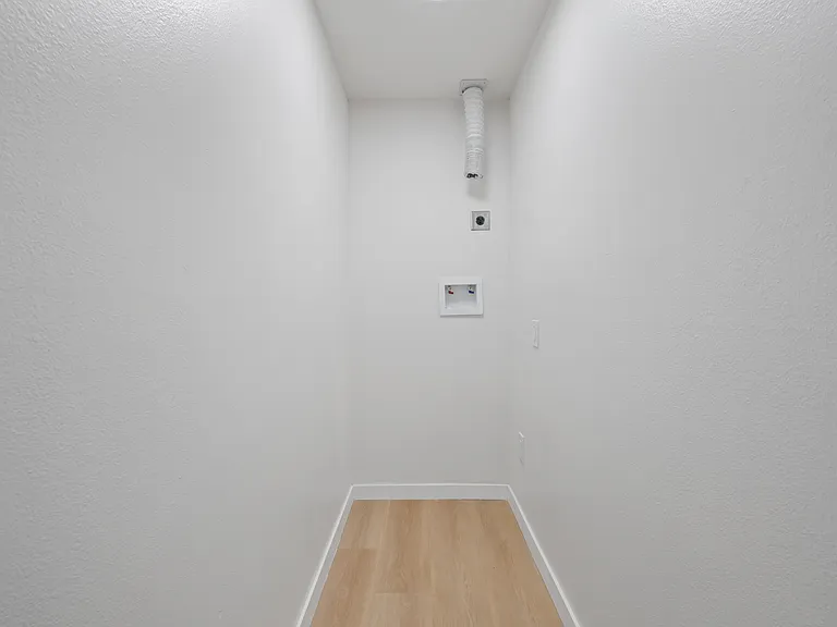 635 M B Martinez St — Photo 27
