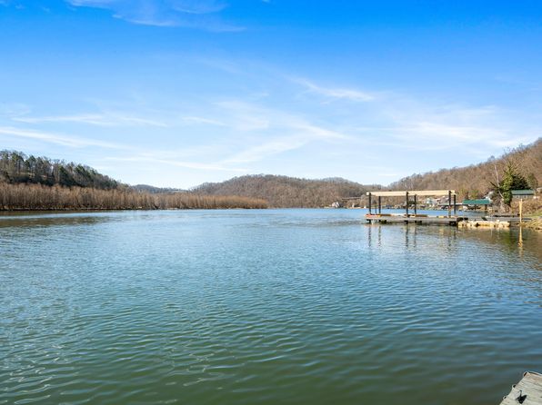 4255 Little Wytheville Rd, Draper, VA 24324
