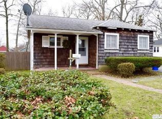 40 Vanderbilt Ave, Babylon, NY 11704