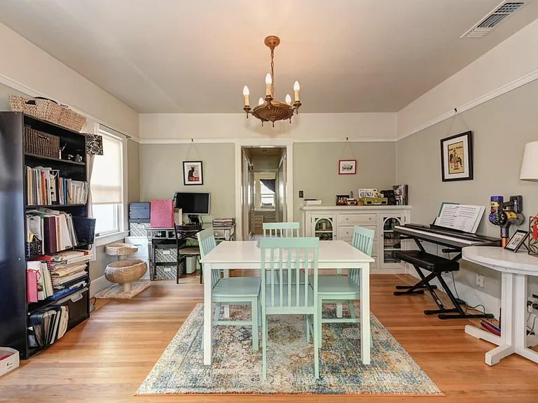 2714 H St #4 — Photo 6