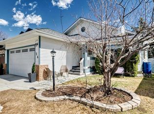 36 W Shannon Rd SW, Calgary, AB T2Y 2Z6