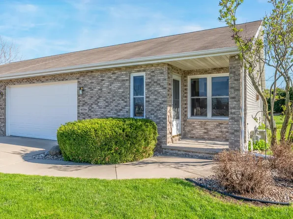 W5769 Skippers Ln, Appleton, WI 54915