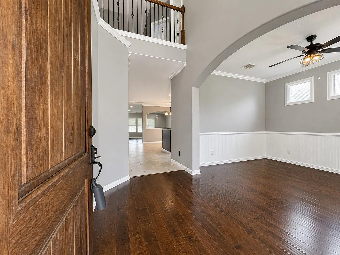 5 bed, 3.5 bath, 3329 sqft, $2,900 — Photo 2