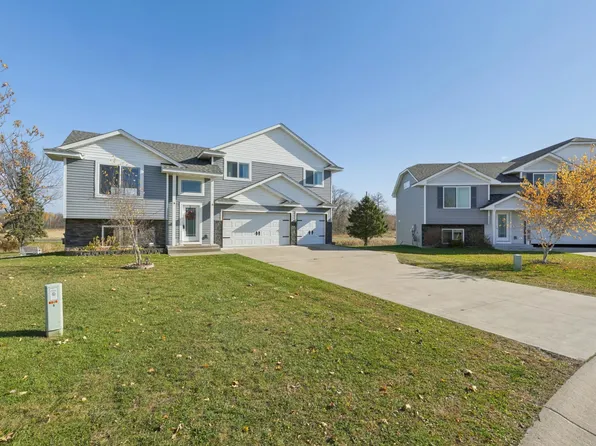 17749 311th Ct, Shafer, MN 55074