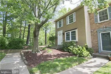 3 bed, 2.5 bath, 1220 sqft, $2,900 — Photo 3