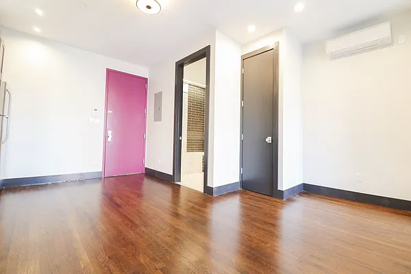 Rented by Lofts and Flats LLC | media 29