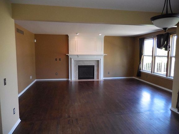 4th image of 7533 Dover Dr