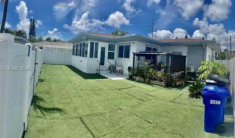 15925 NE 18th Ave — Photo 15