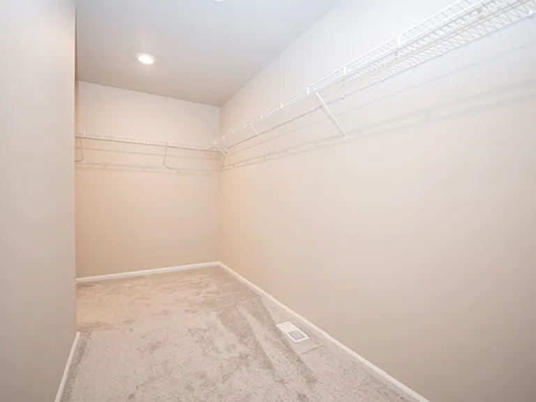 1118 Swan Loop — Photo 14