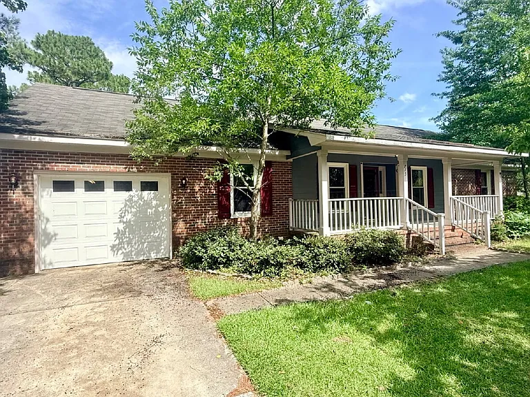 715 Prestige Blvd — Photo 2