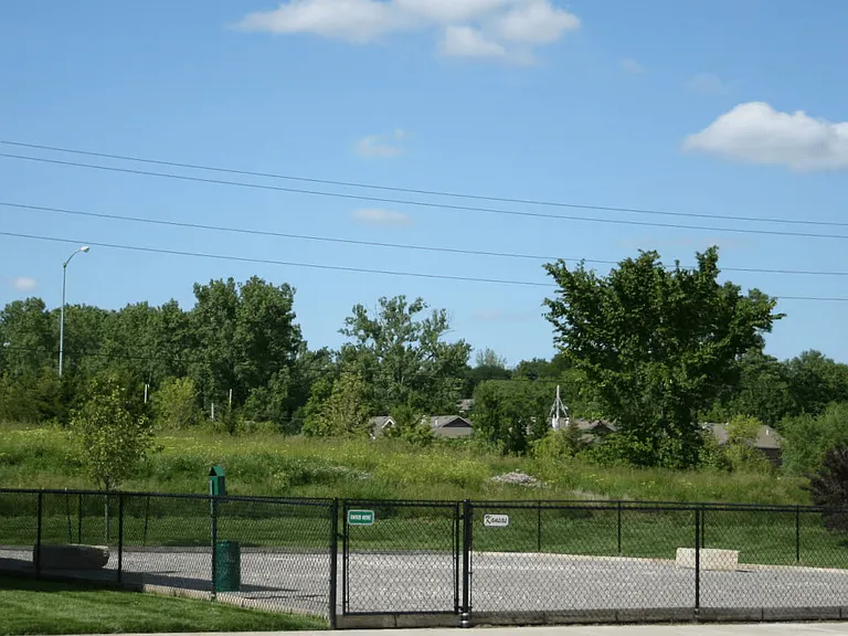 Remington Square — Photo 25
