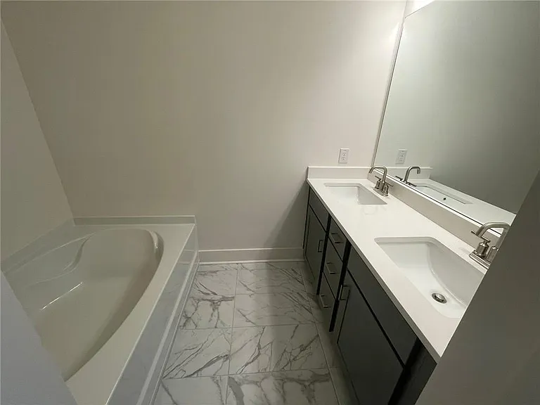 6456 Scudders Dr — Photo 8