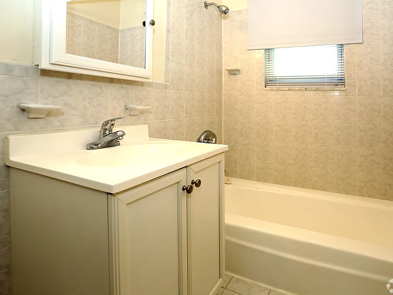 Bathroom - Classic