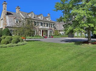 8 Dairy Rd, Greenwich, CT 06830